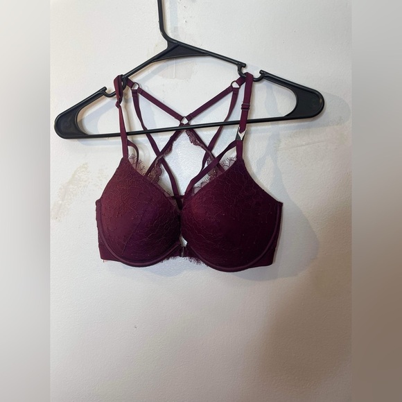 NWT Victoria’s Secret push-up bra, 32 D - Picture 2 of 10